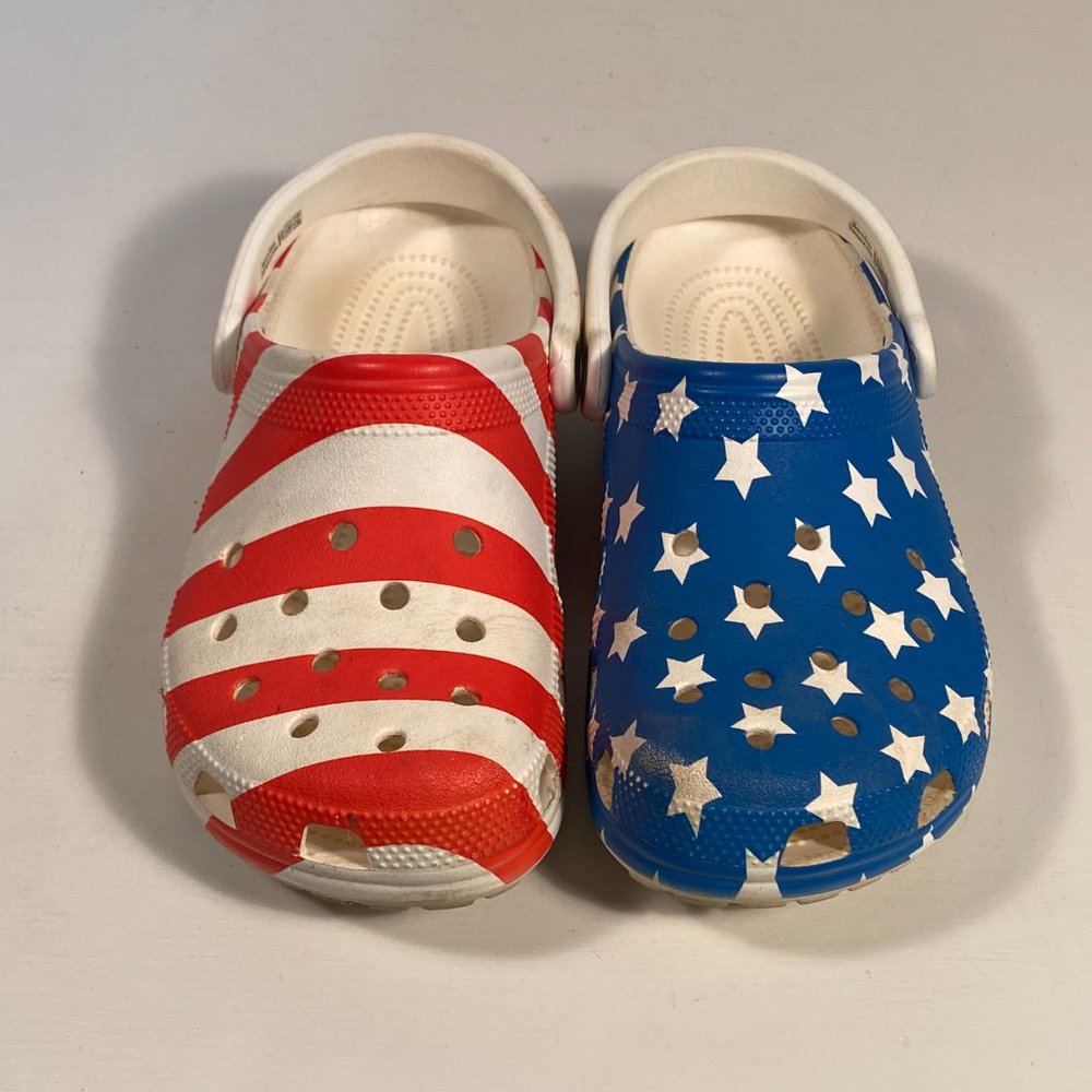 Crocs Stars and Stripes US Flag Print Clogs Women Size 8 - Picture 4 of 8